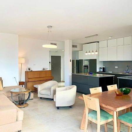 Beach Place Apartments Haifa Exterior foto
