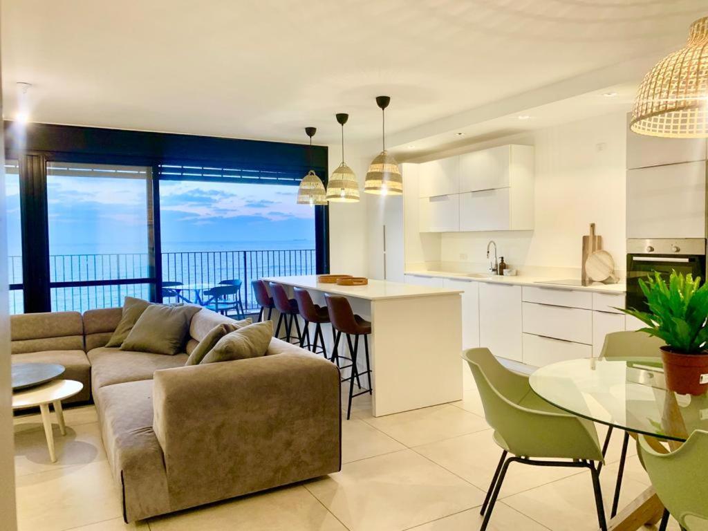 Beach Place Apartments Haifa Exterior foto